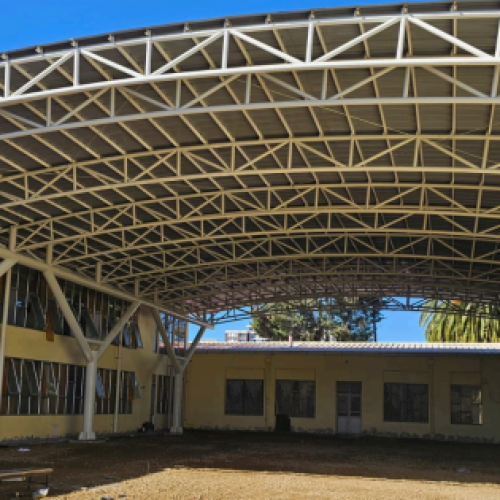 Estructura de patio cubierto